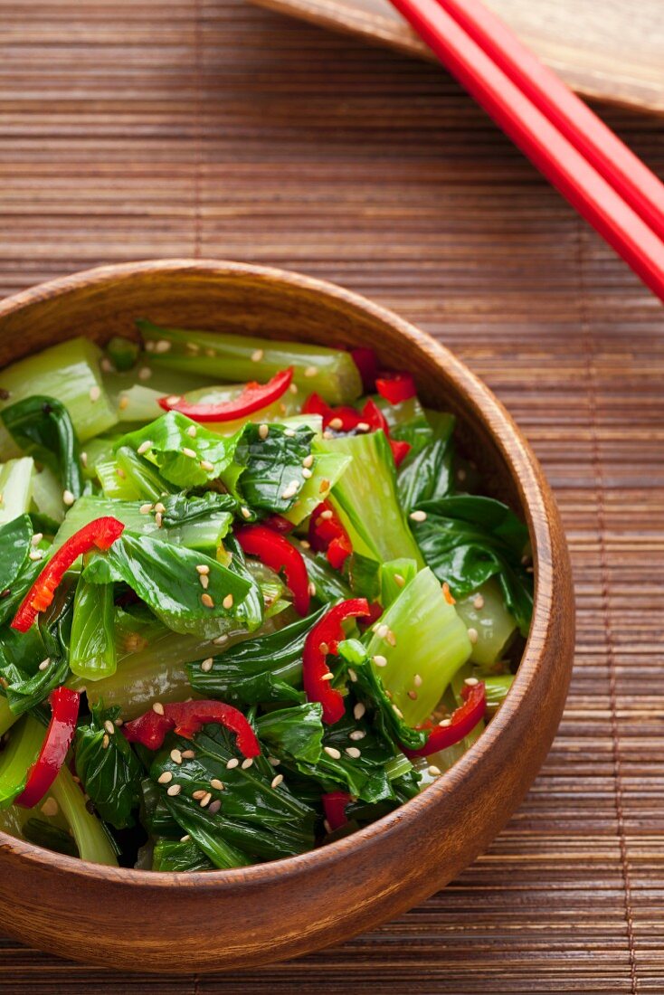 Mini pak choi with chillies and sesame (Asia)