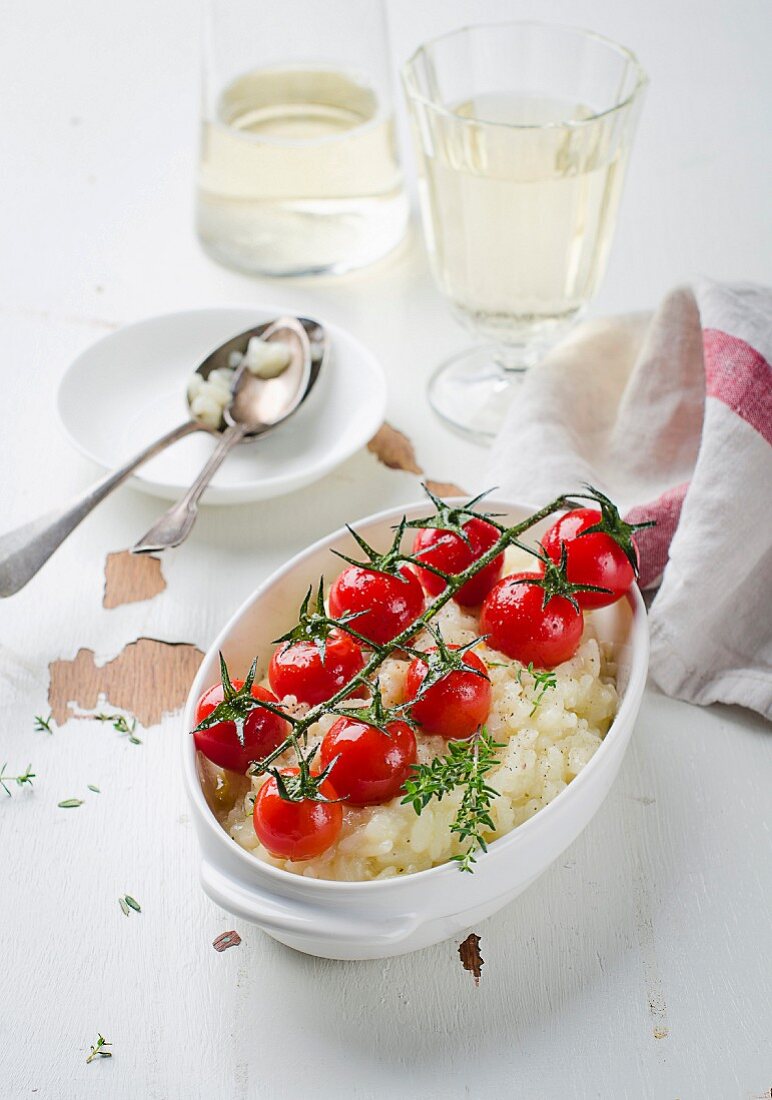 Risotto with cocktail tomatoes, white wine