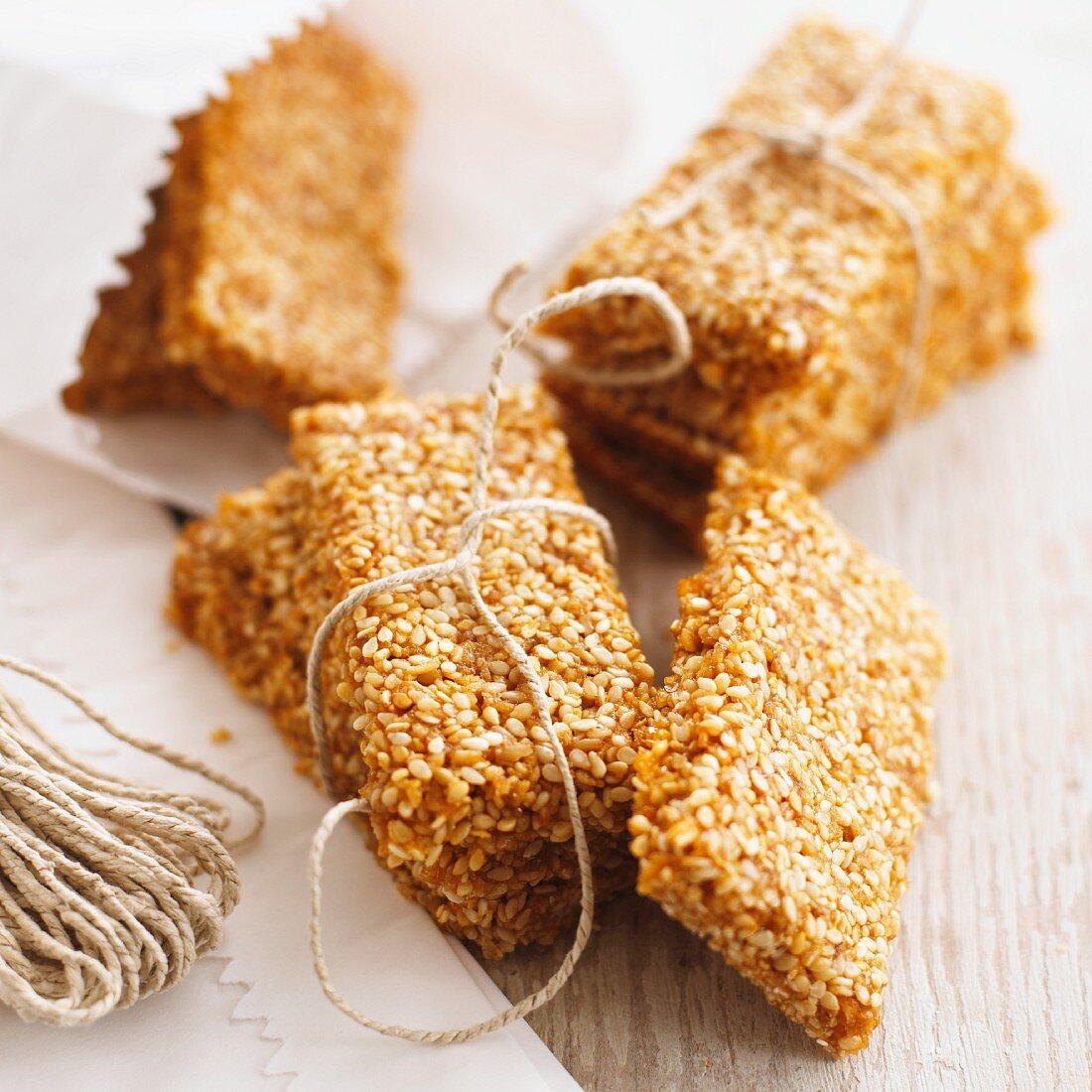Sesame biscuits as a gift