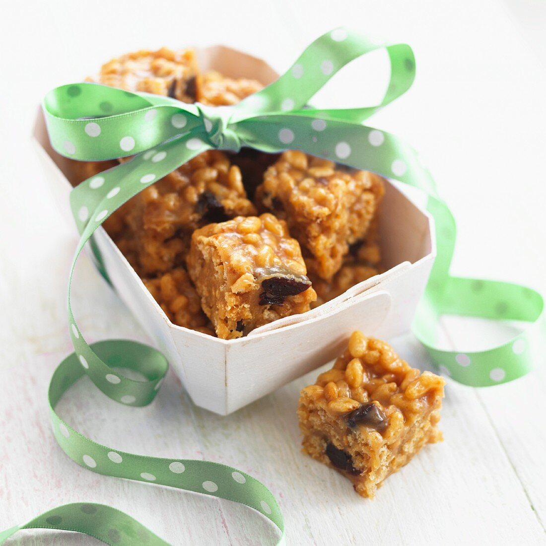 Toffee-rice bars for gifting