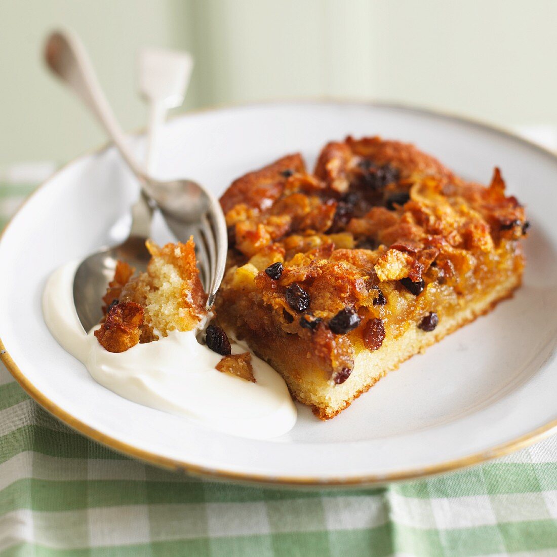 Fruit pudding with cider