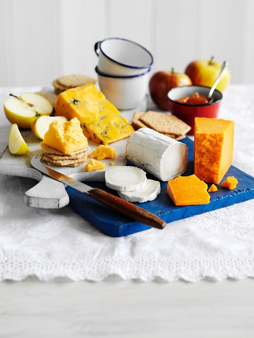 Cheeseboard with crackers and apples