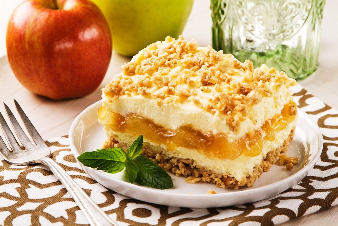 Apple and cheese granola dessert