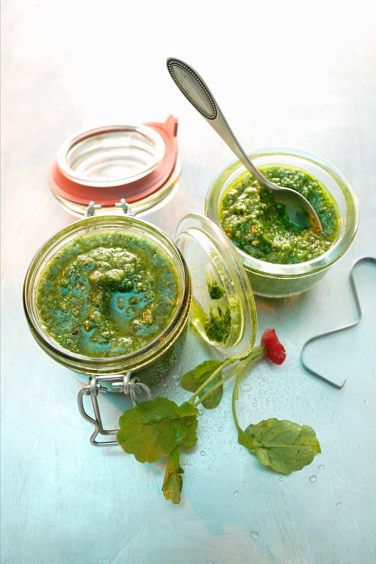 Herb pesto