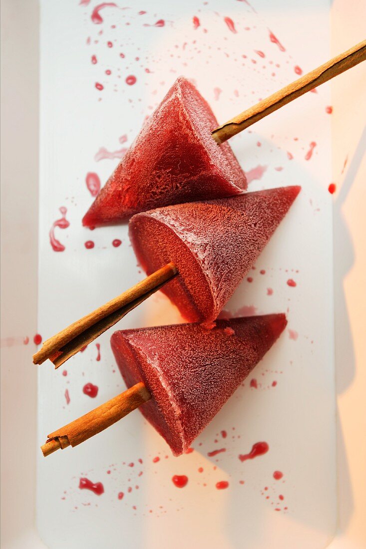 Mulled wine ice lollies