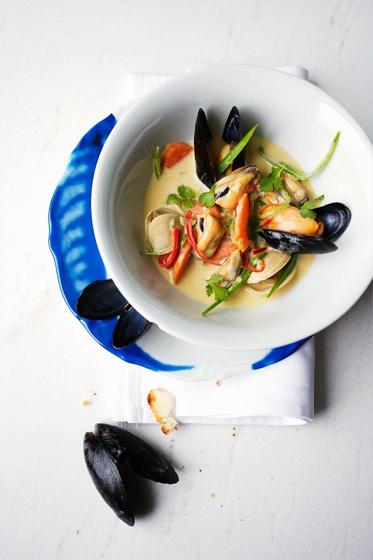 Seafood broth with mussels and venus clams
