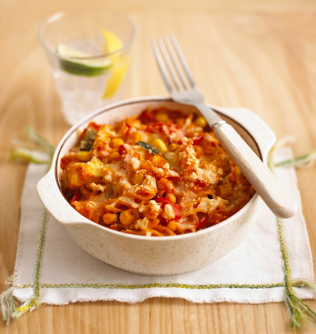 Pasta bake with fusilli and vegetables