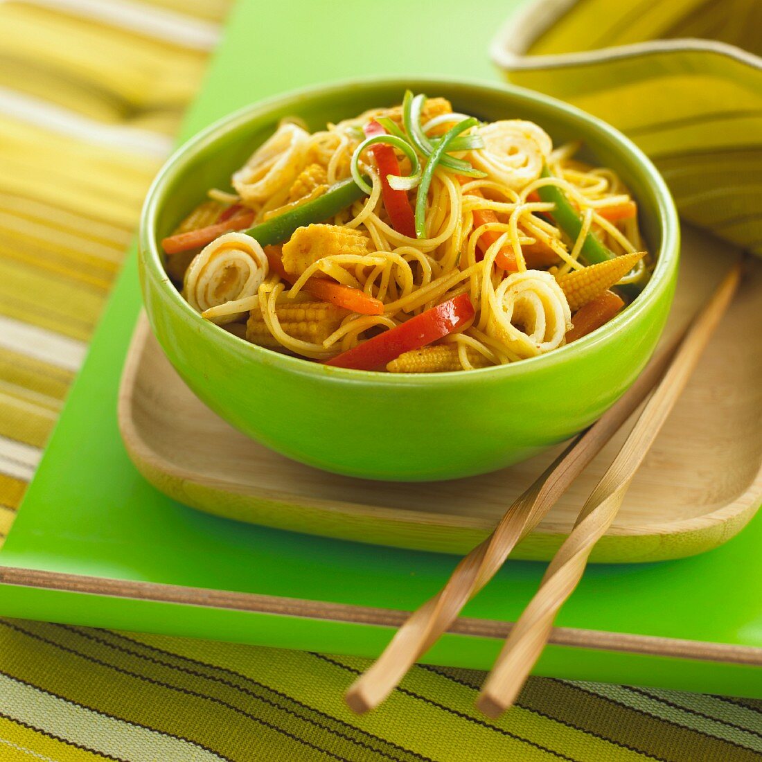 Noodles with baby sweetcorn and peppers