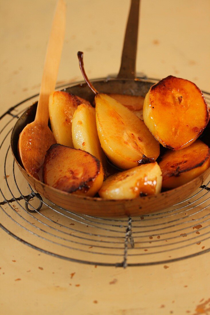 Caramelised pears