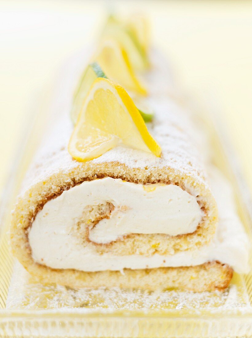 Zitronenroulade