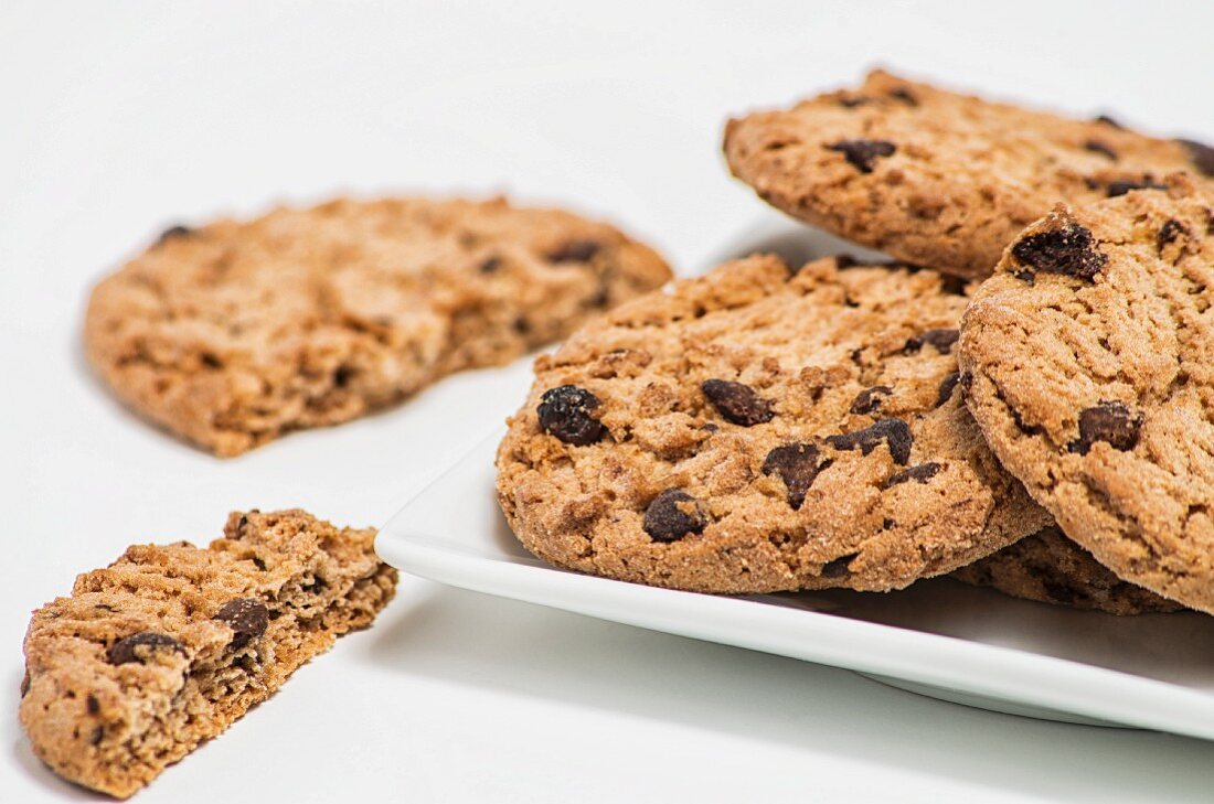 Chocolatechip Cookies, teilweise angebrochen