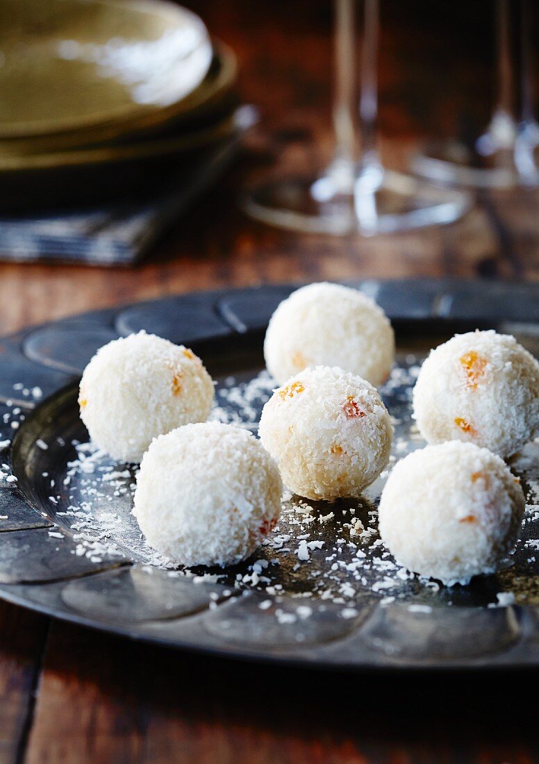 White chocolate truffles with grated coconut