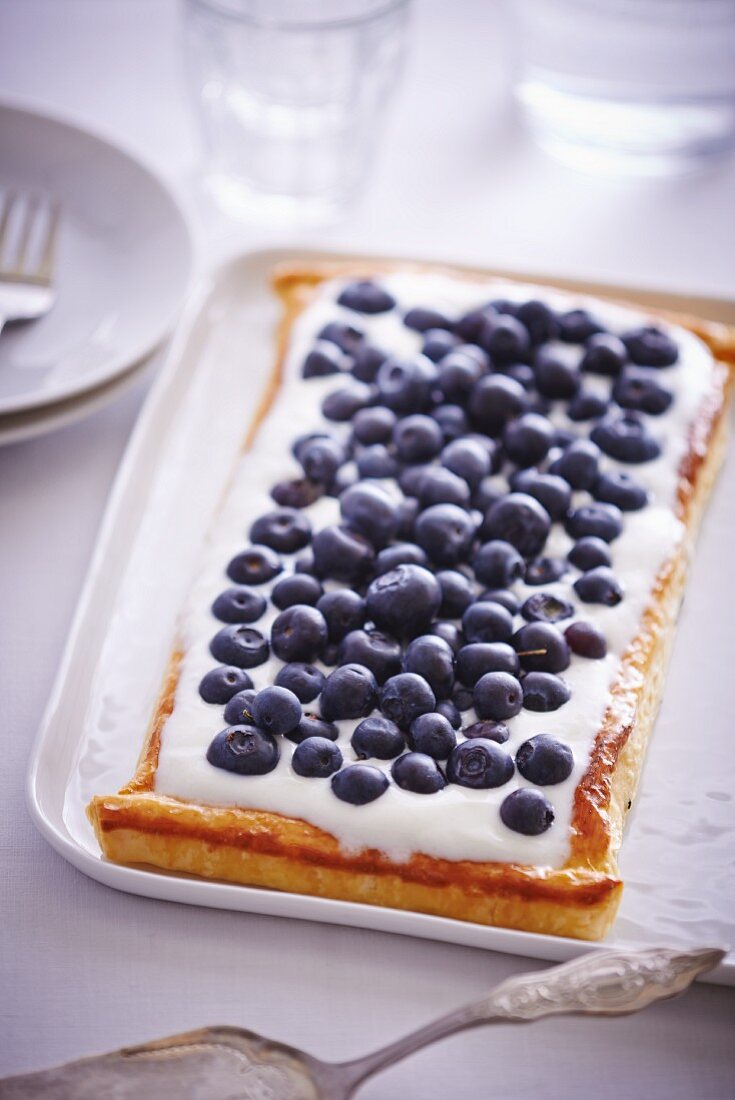 Blueberry tart with quark