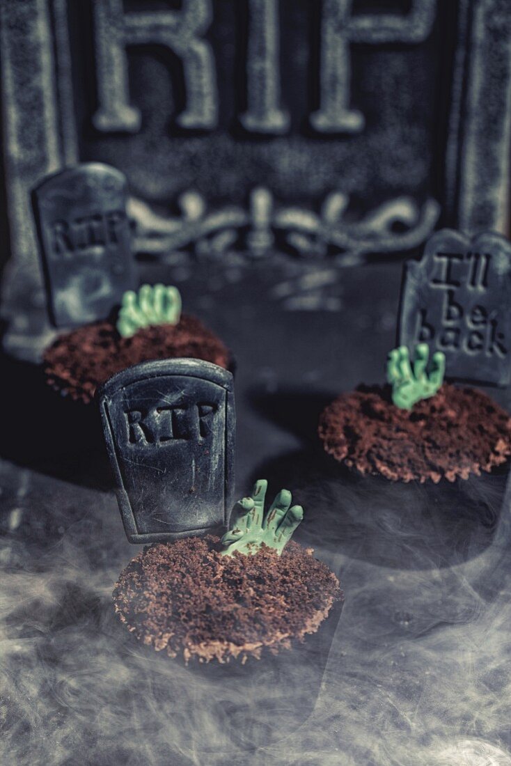 Gruselige Cupcakes für Halloween