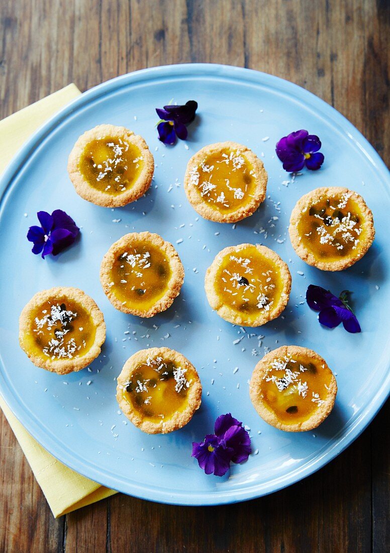 Mini tartlets with passion fruit and coconut