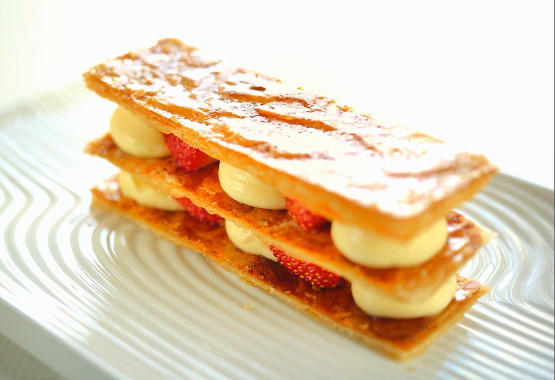 Mille feuilles with strawberries and cr