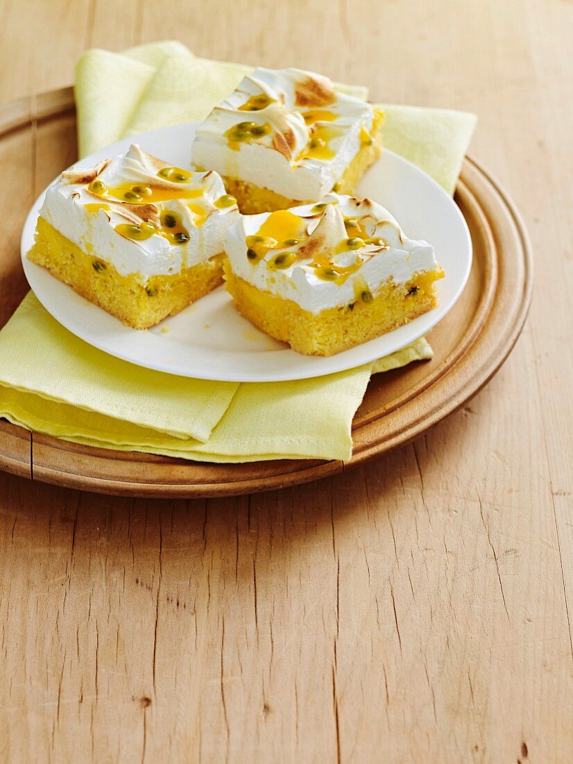 Passion fruit meringue cake