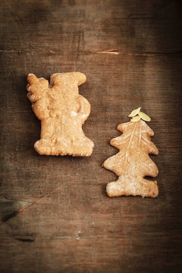 Home-made Spekulatius (German Christmas shortcrust biscuits)