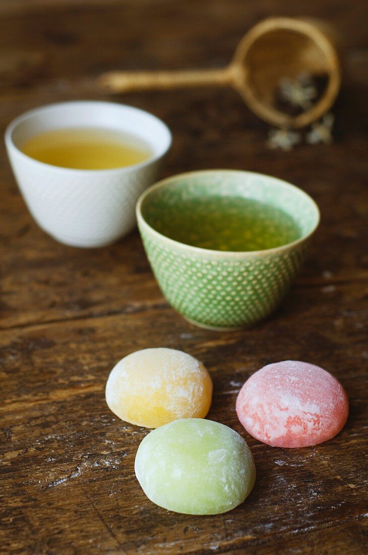 Mochi (rice cakes, Japan) with jasmine tea