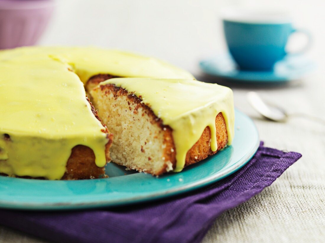 Lemon pound cake