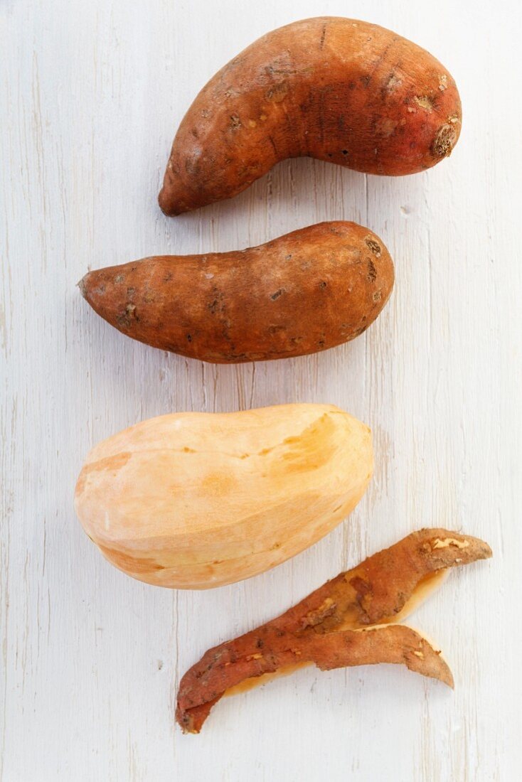 Sweet potatoes, peeled and unpeeled