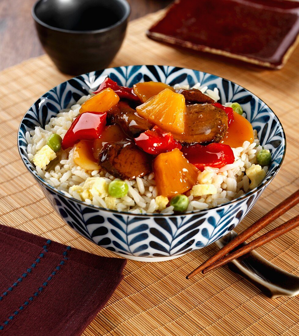 Egg fried rice with hoisin sauce, pineapple and vegetables (Asia)