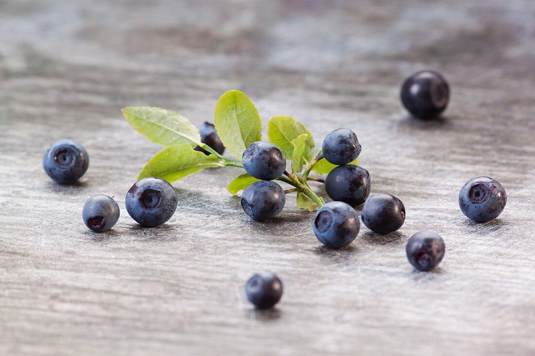 Fresh blueberries on a wooden surface