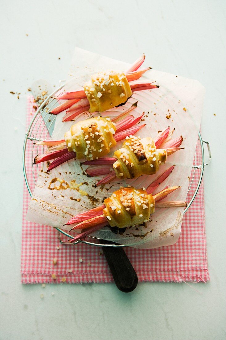 Rhubarb parcels