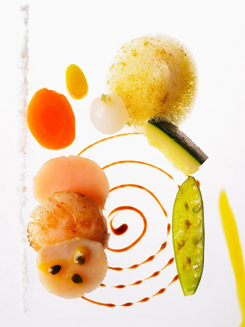 Scallops with vegetables (seen from above)