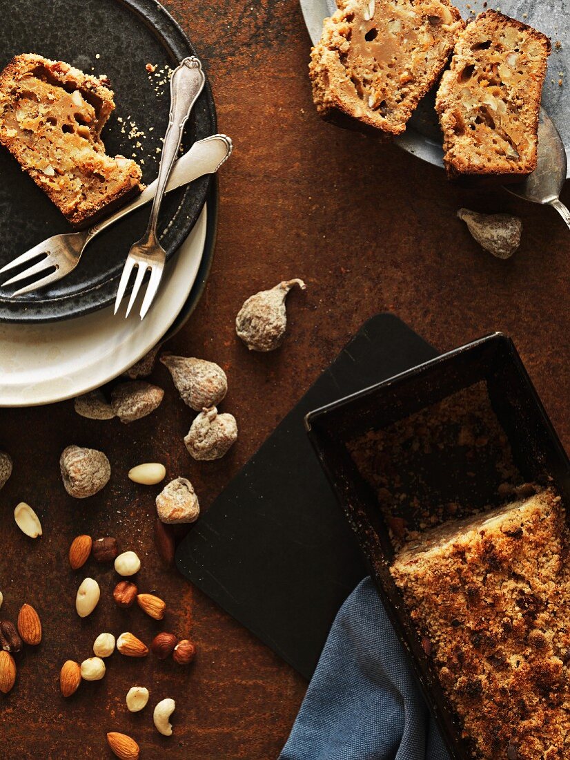 Carrot cake bread with nuts