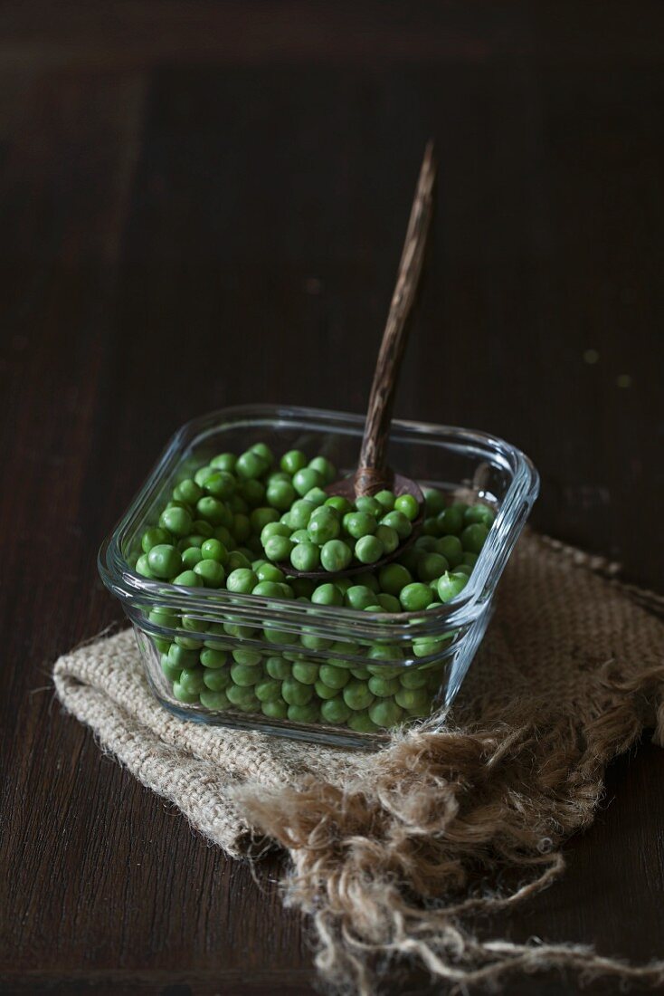 Peas in a glass bowl
