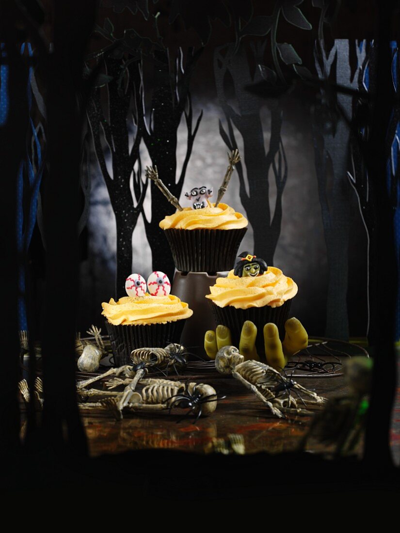 Cupcakes für die Halloween-Party
