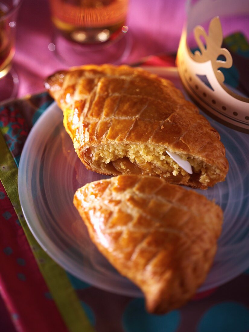 Galette Des Rois mit karamellisierten Äpfeln (Frankreich)