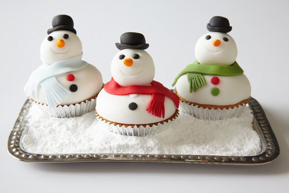 Three snowman cupcakes for Christmas