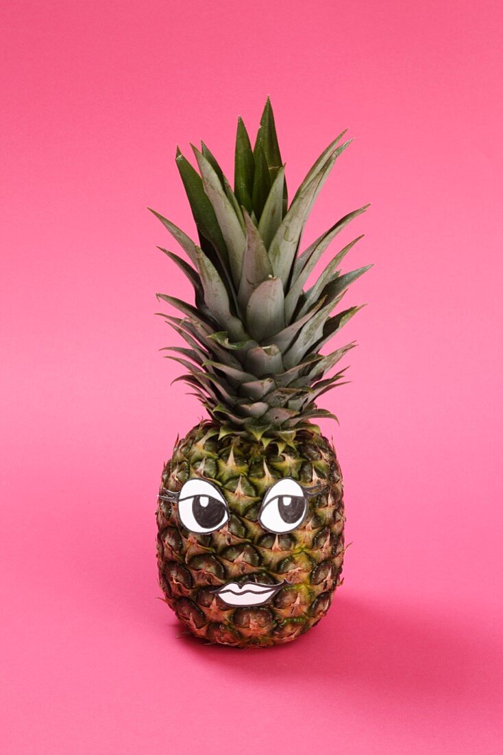 A pineapple with a face