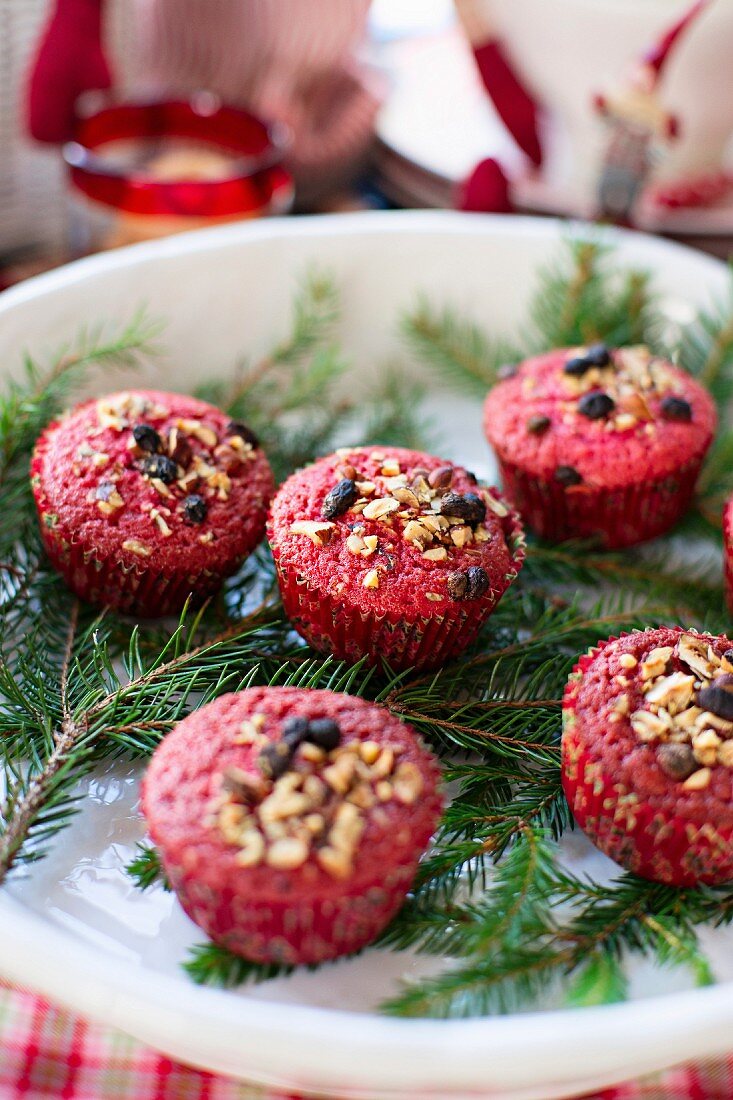 Red hazelnut muffins for Christmas