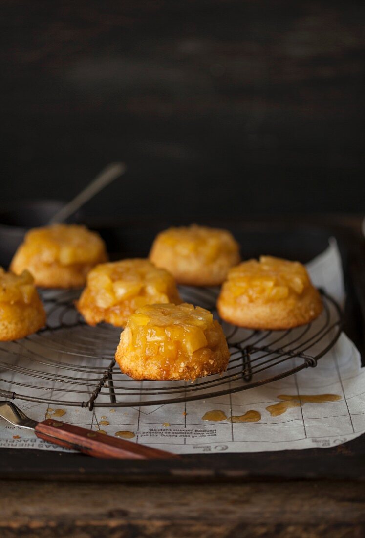 Pineapple cakes on a wire rack