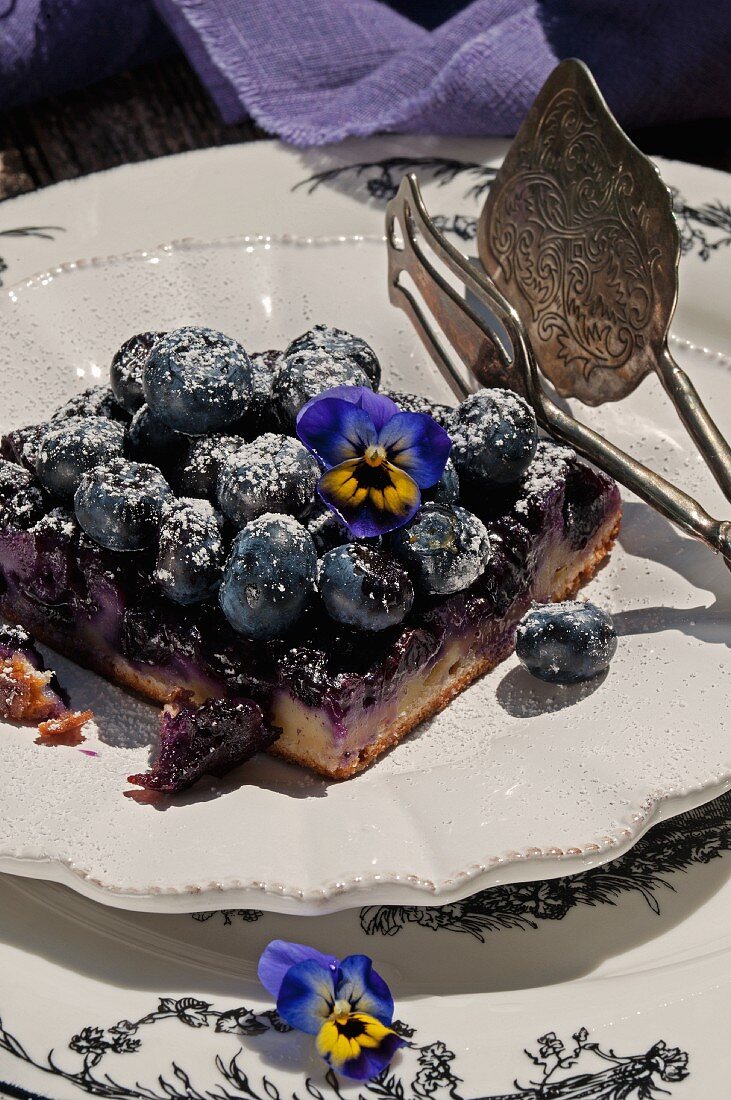 A mini blueberry tarte tatin