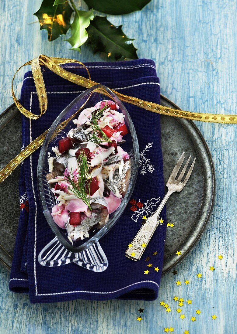 Herring salad with beetroot and crème fraîche sauce