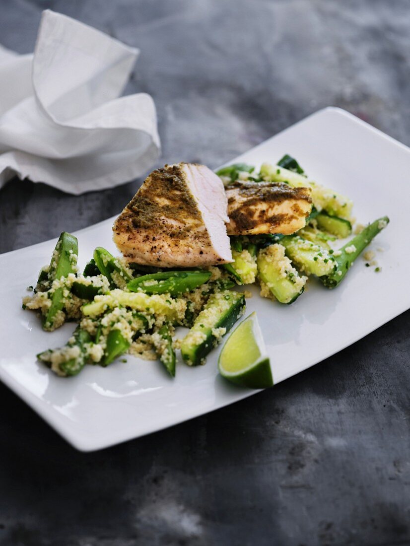 Curried chicken with green vegetables