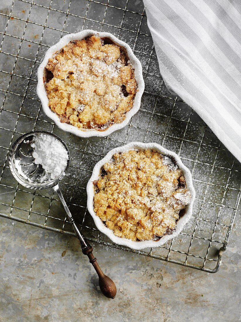 Fruit crumble on a wire rack