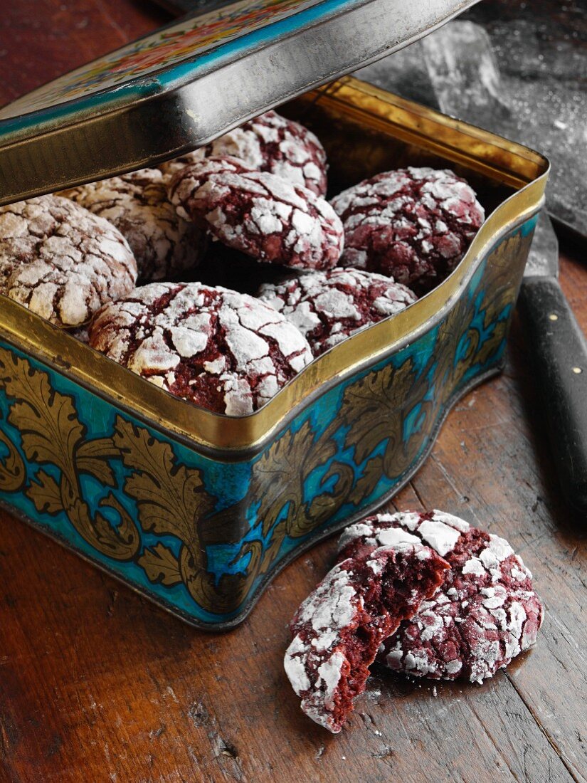 Chocolate cookies in an old-fashioned biscuit tin
