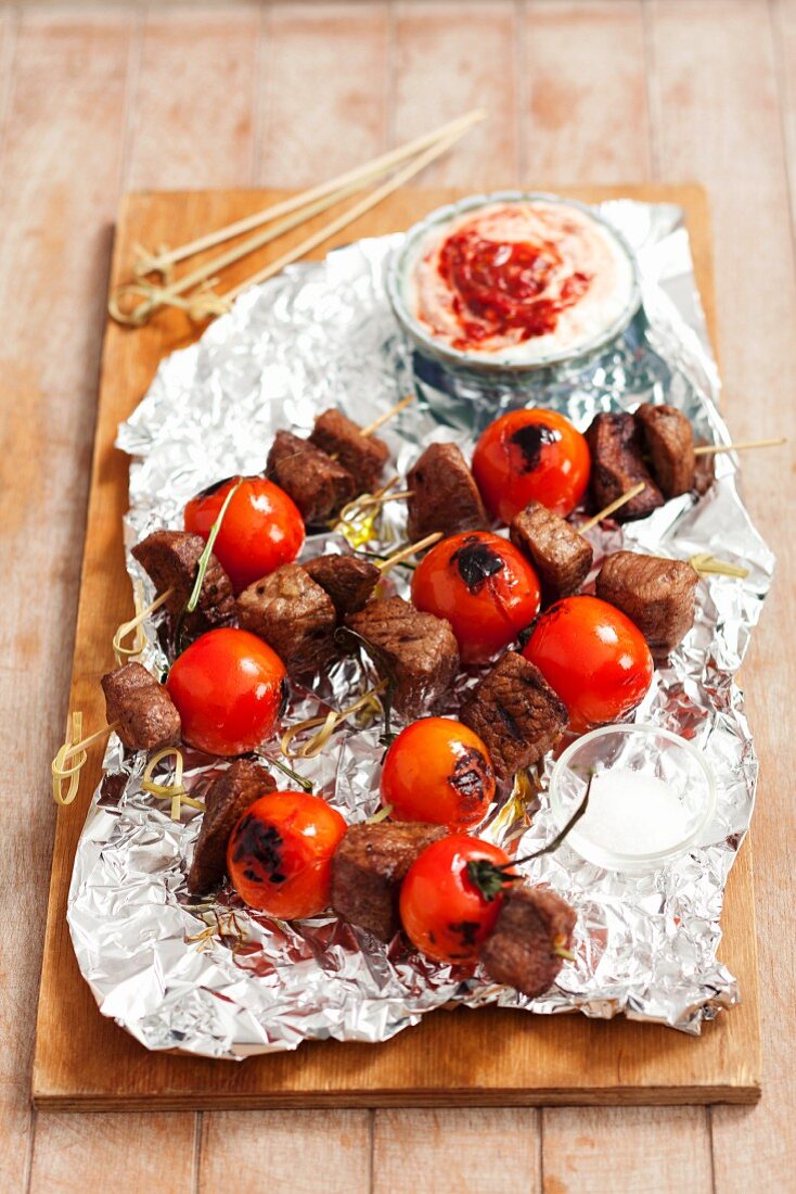 Grilled beef and cherry tomato skewers