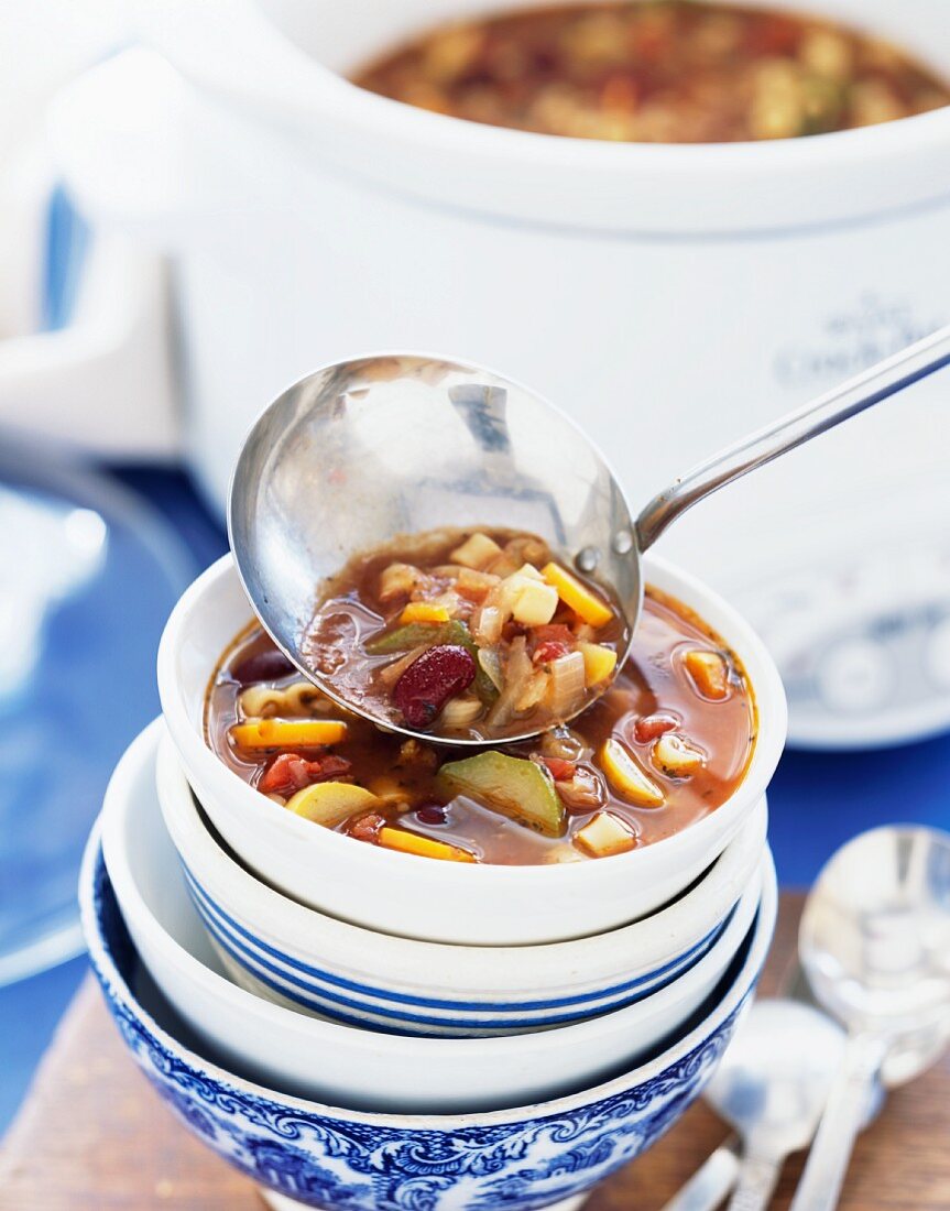 Vegetable soup with kidney beans