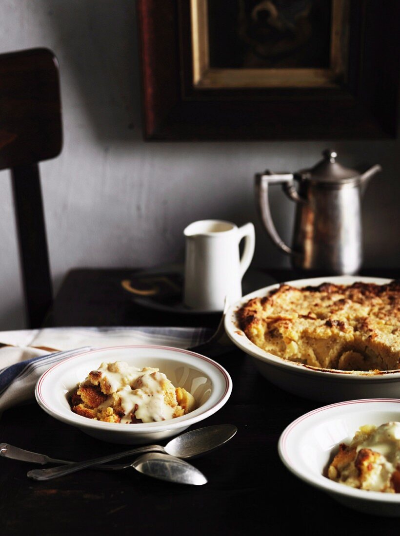 Apfelpudding mit Vanillesauce