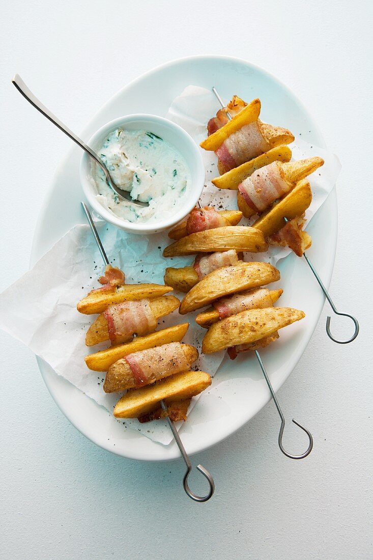 Potato skewers with herb cream cheese