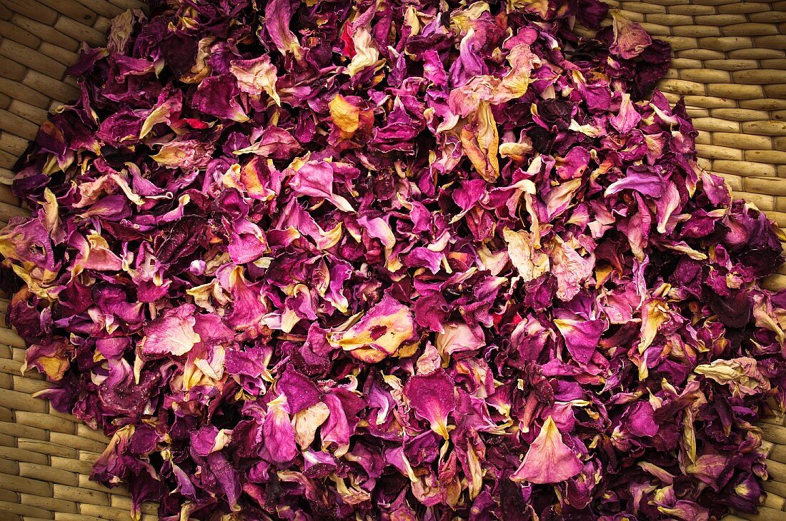 Dried rose petals from Burgenland, Austria