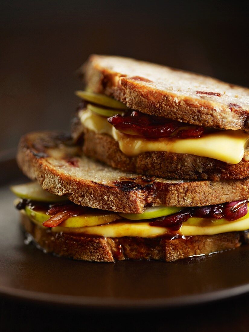 Toasted apple and cheese sandwiches