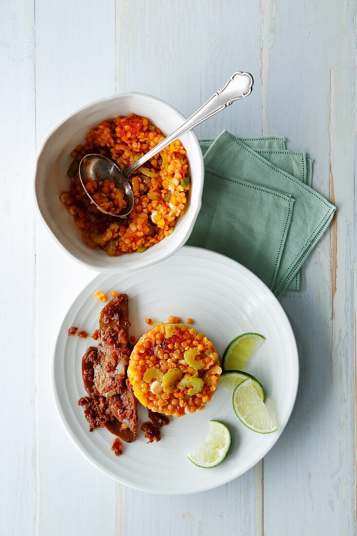 Red lentils with tomato seitan