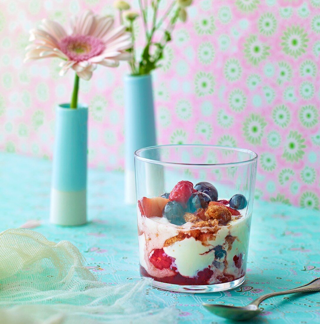 Beeren-Trifle